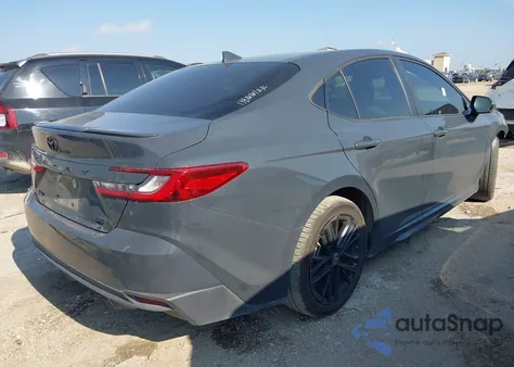 2025 Toyota Camry Se z USA, uszkodzony, nr VIN 4T1DAACK5SU547175